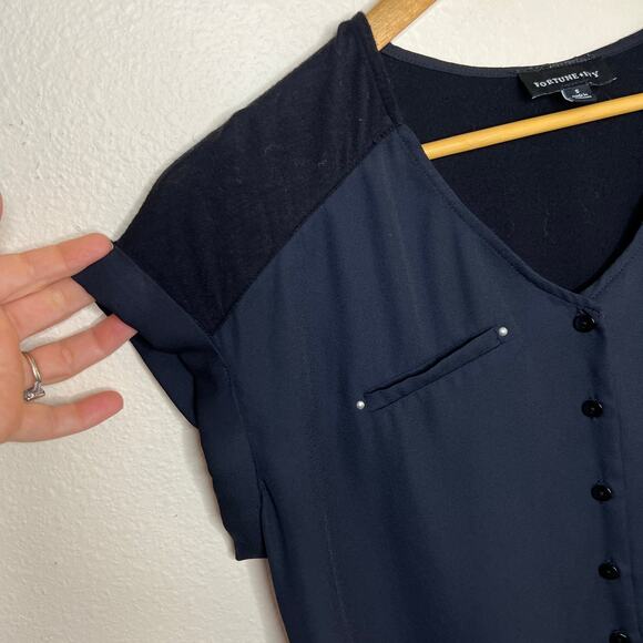 Fortune + Ivy Black Button Up Short Sleeve Small - Picture 3 of 9